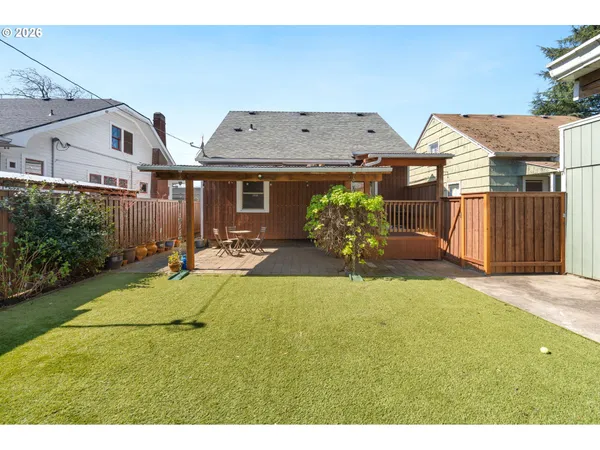 $525,000 | 7024 North Albina Avenue, Portland, OR 97217