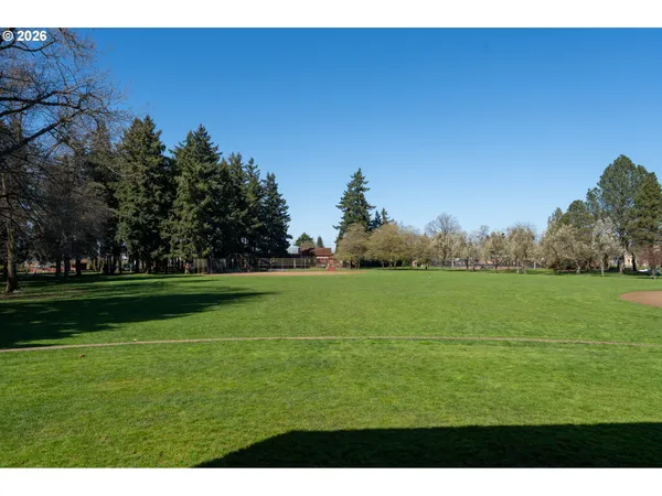 $525,000 | 7024 North Albina Avenue, Portland, OR 97217