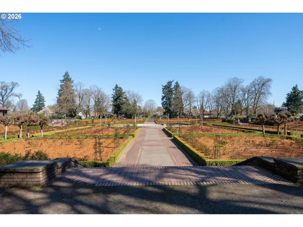 $525,000 | 7024 North Albina Avenue, Portland, OR 97217