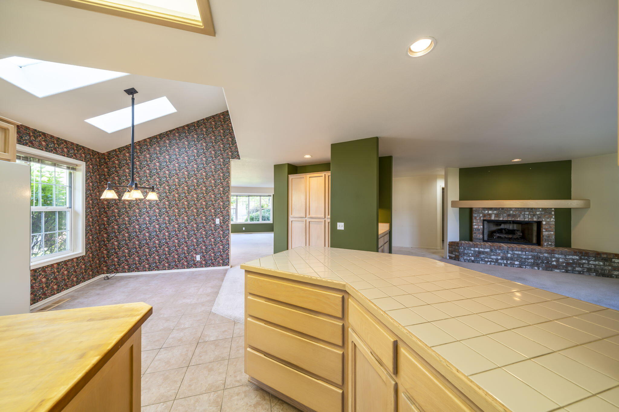 3304 Northeast Stonebrook Loop Bend, OR 97701 - Photo 12 of 38 14-web-or-mls-Stonebrook Loop (38 of 38)