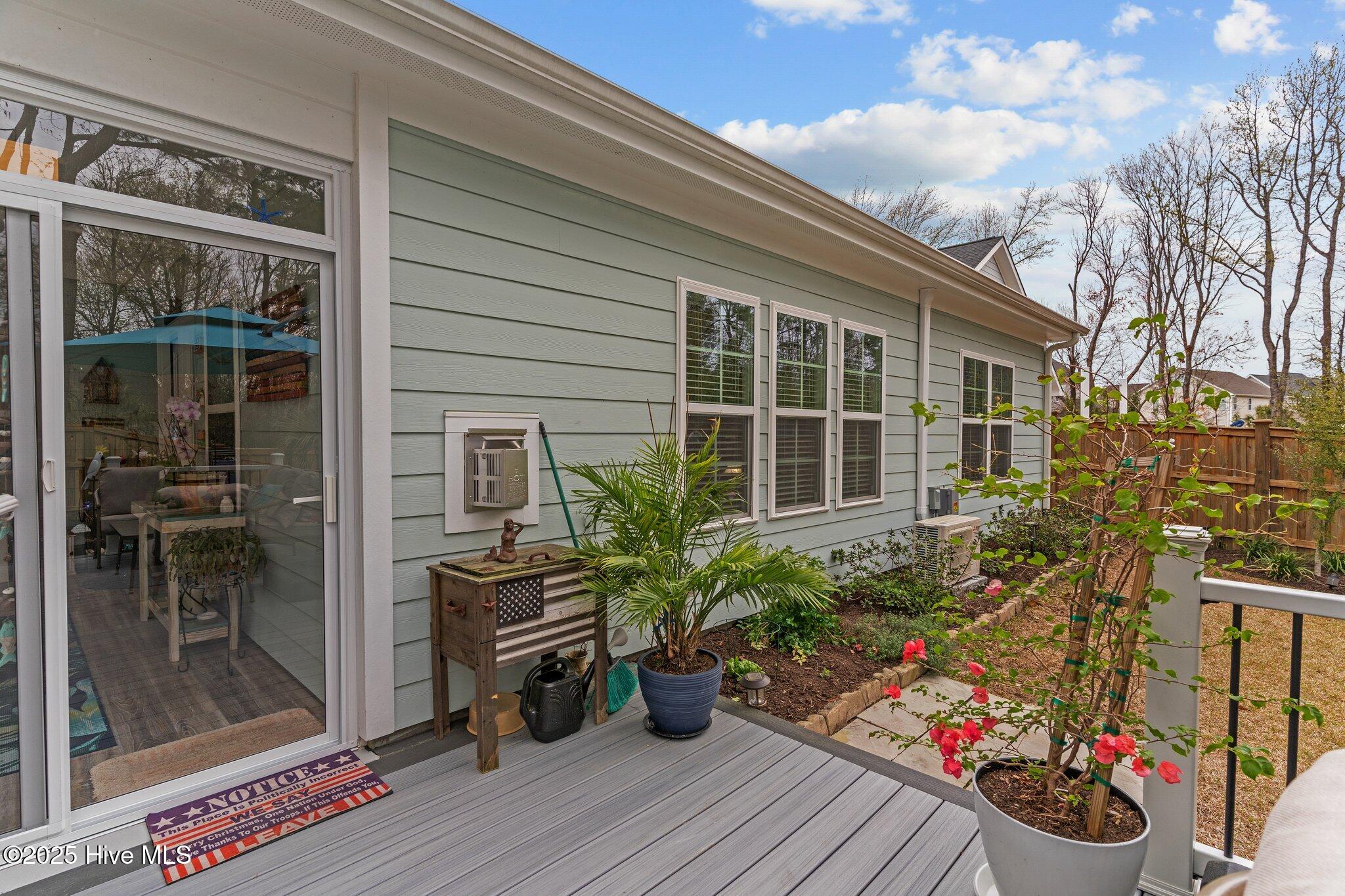 1213 Lt Congleton Road Wilmington, NC 28409 - Photo 36 of 67 Tex Decking