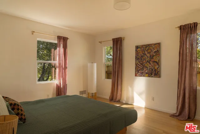 $1,099,000 | 10816 Redmont Avenue, Tujunga, CA 91042