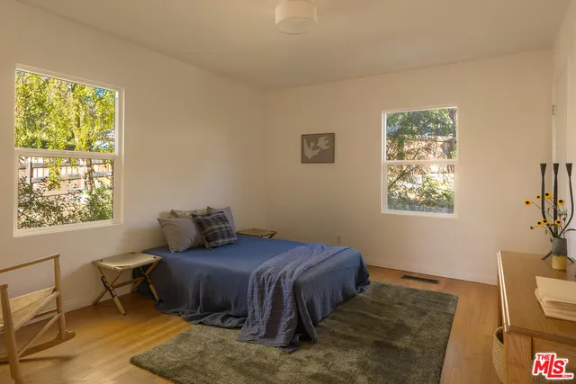 $1,099,000 | 10816 Redmont Avenue, Tujunga, CA 91042