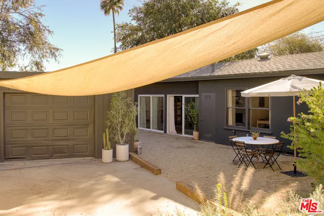 $1,099,000 | 10816 Redmont Avenue, Tujunga, CA 91042