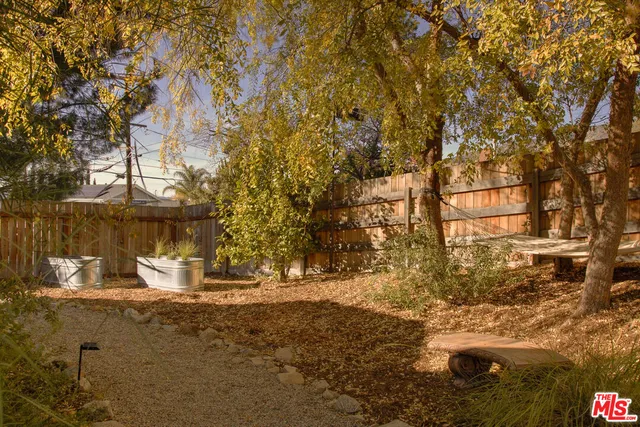 $1,099,000 | 10816 Redmont Avenue, Tujunga, CA 91042