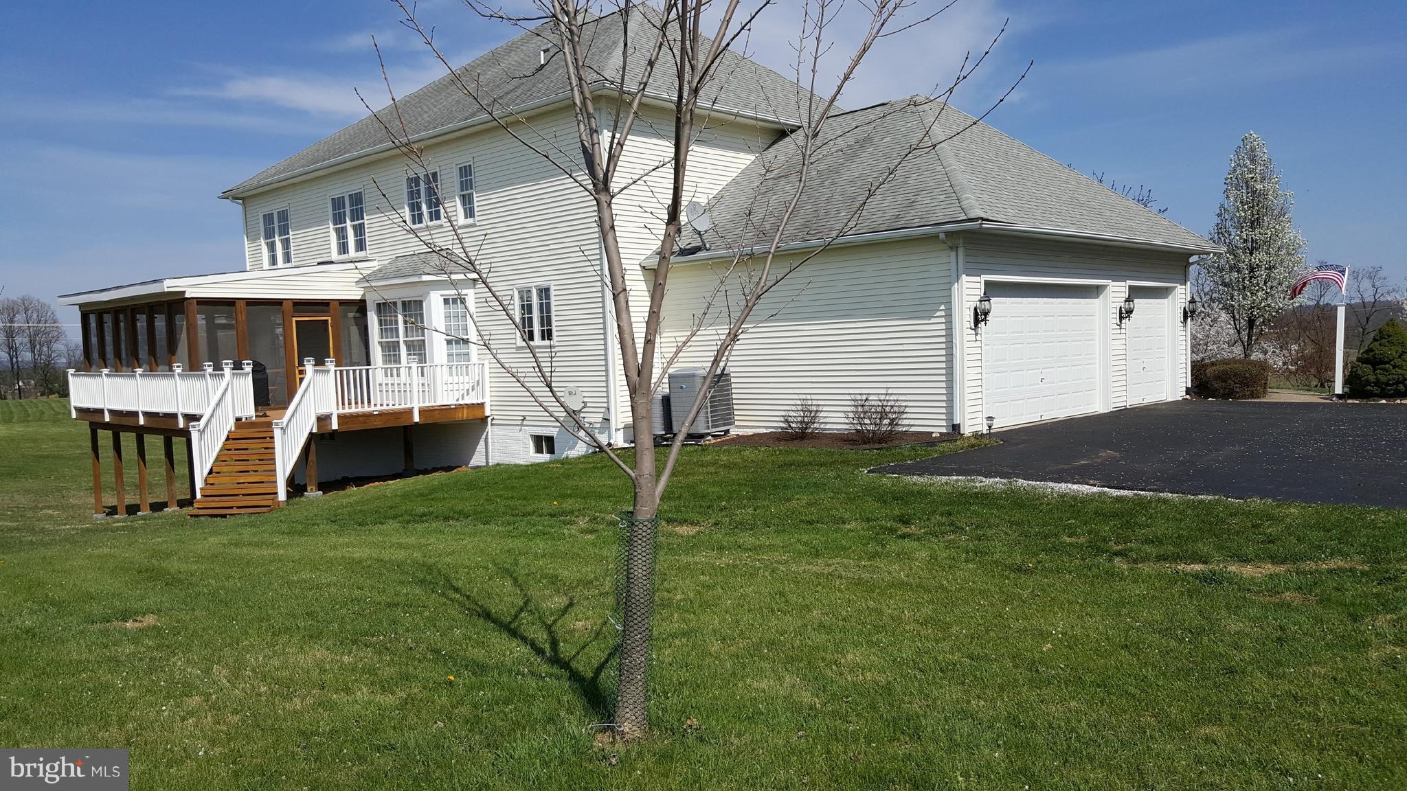 16721 Ivandale Road Hamilton, VA 20158 - Photo 29 of 30 Exterior (Rear)