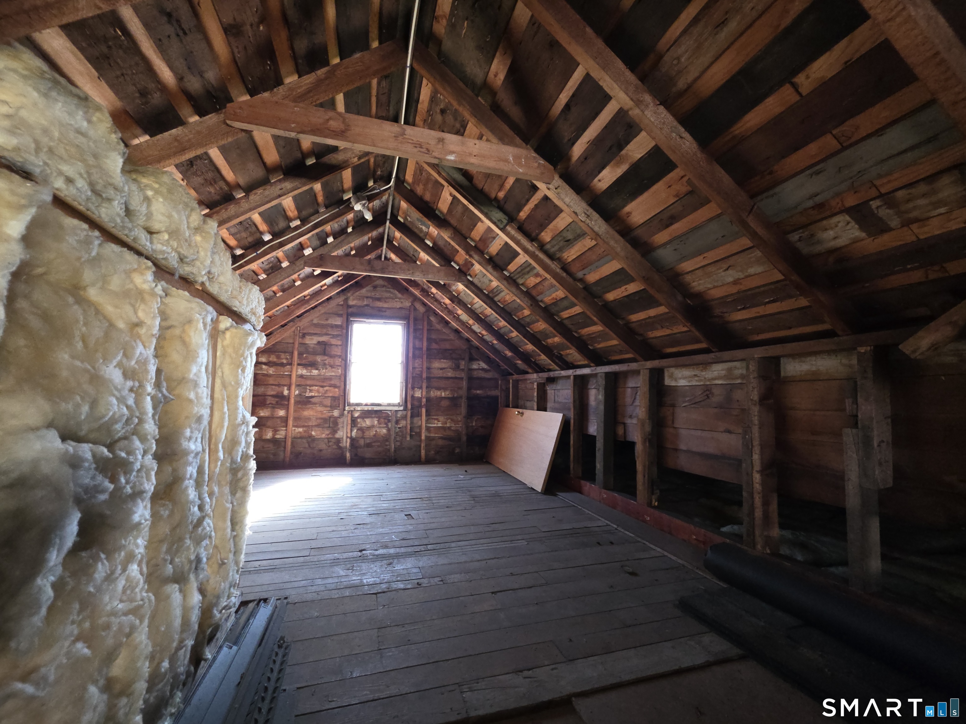 44 Maple Avenue Windsor, CT 06095 - Photo 34 of 35 Barn/ above garage