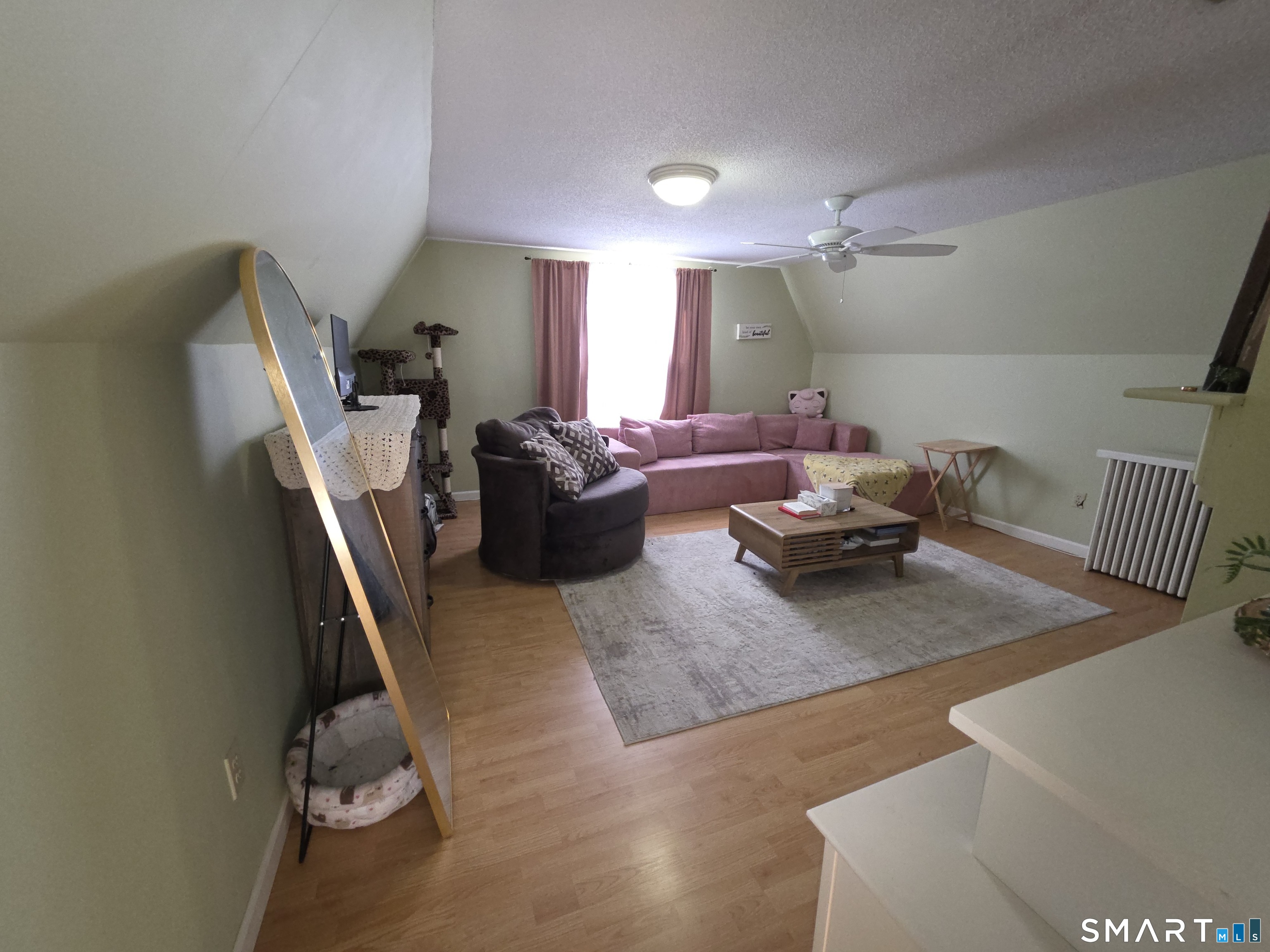 44 Maple Avenue Windsor, CT 06095 - Photo 5 of 35 Living room Main unit