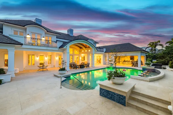 $7,900,000 | 17965 Southeast Village Circle, Jupiter, FL 33469