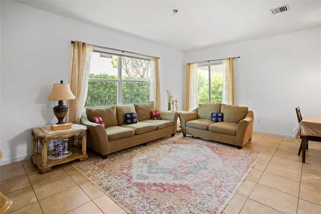 a view of yard with green space