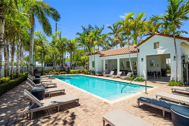 $630,000 | 450 Greensboro Way, Boynton Beach, FL 33435