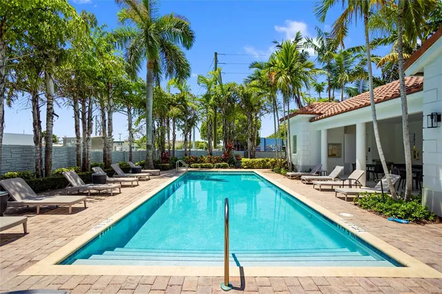 $630,000 | 450 Greensboro Way, Boynton Beach, FL 33435