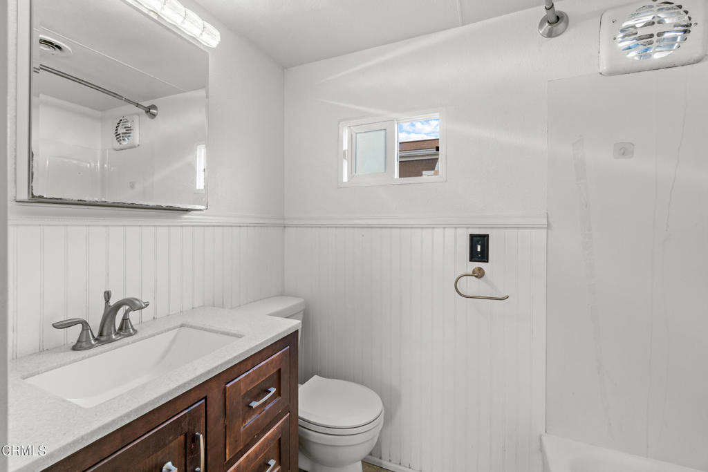 7368 Hollister Avenue, Unit 28 Goleta, CA 93117 - Photo 28 of 33 a bathroom with a sink toilet and a tub