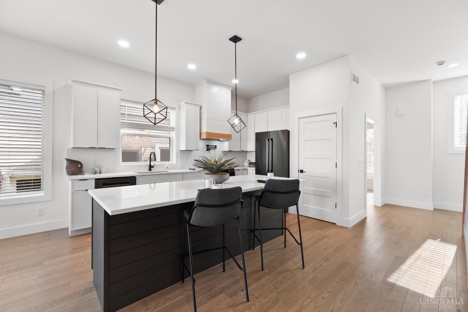 3524 Brotherton Road Cincinnati, OH 45209 - Photo 10 of 48 Gallery Image 10