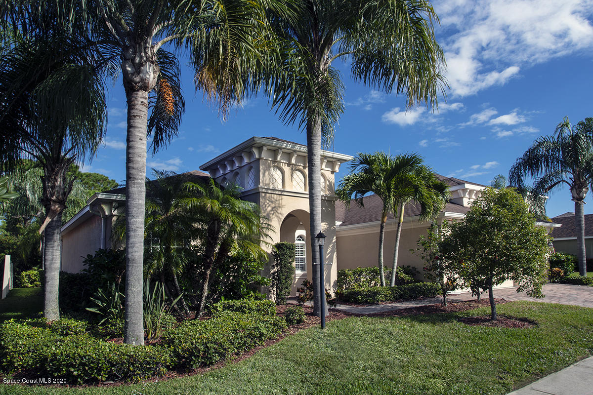 1694 Simerick Lane Melbourne, FL 32940 - Photo 2 of 55 Beautiful Landscaping