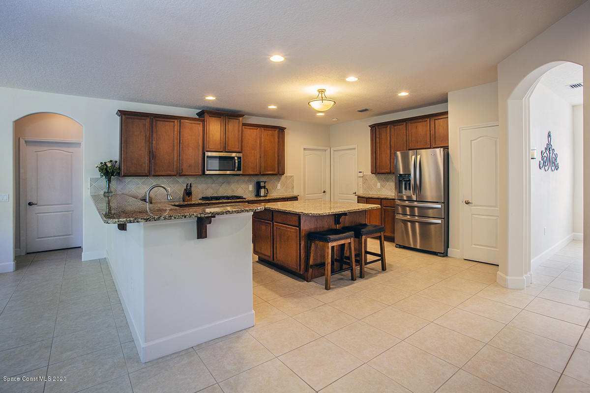 1694 Simerick Lane Melbourne, FL 32940 - Photo 12 of 55 Kitchen