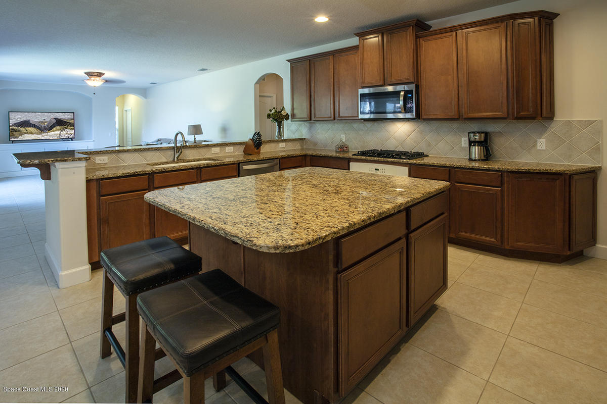 1694 Simerick Lane Melbourne, FL 32940 - Photo 14 of 55 Separate Island