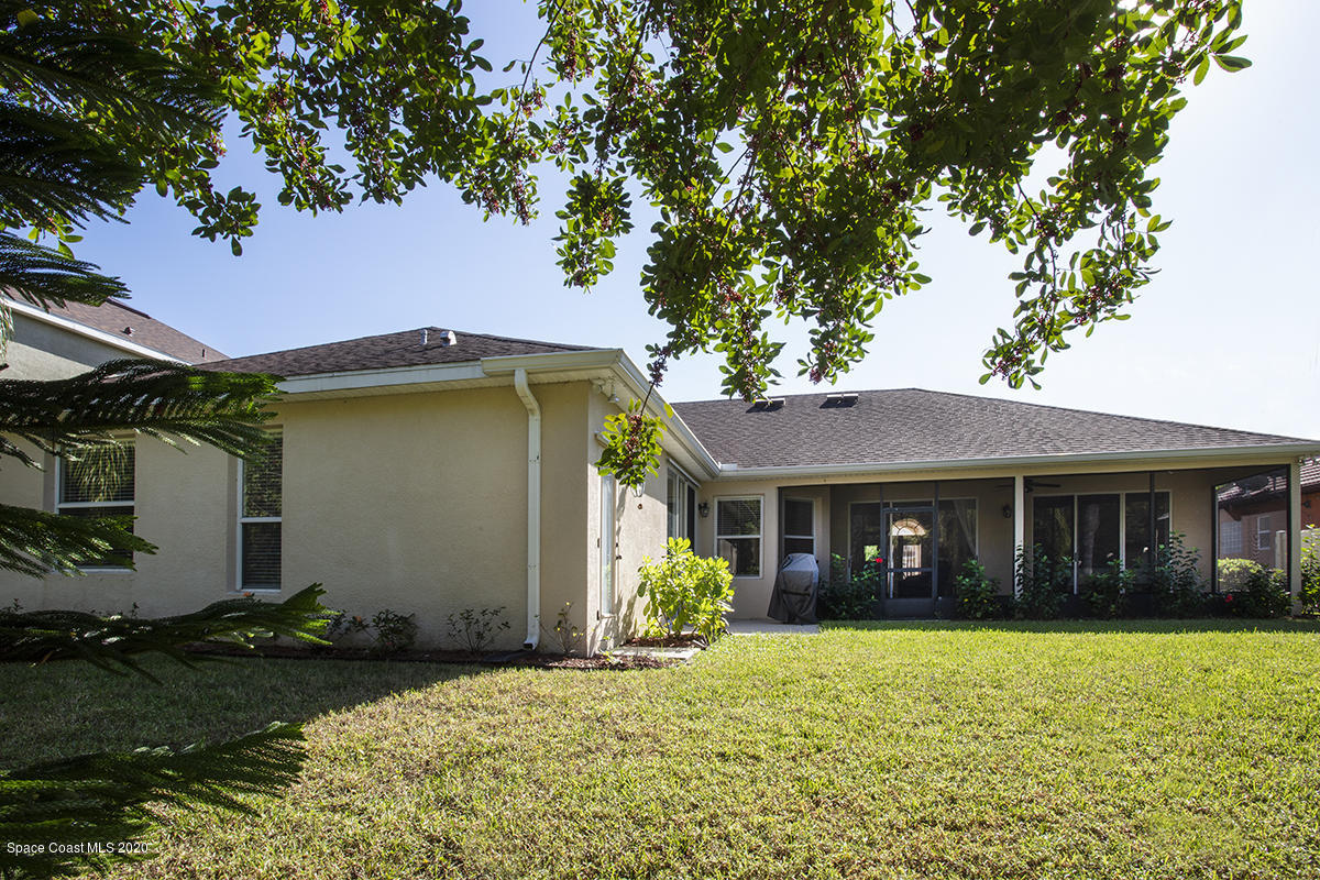 1694 Simerick Lane Melbourne, FL 32940 - Photo 43 of 55 Looking to screened area