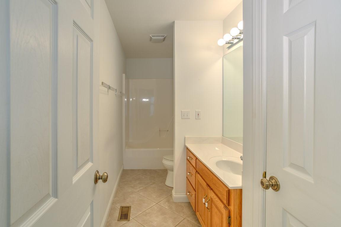 700 Hargis Road Signal Mountain, TN 37377 - Photo 22 of 39 Full Bathroom