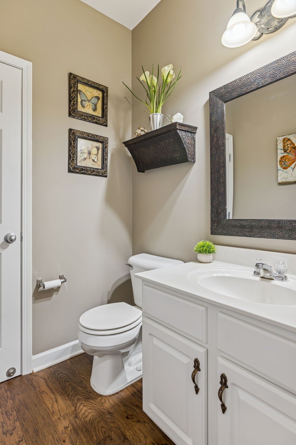 4028 Williford Way Spring Hill, TN 37174 - Photo 20 of 70 a bathroom with a sink and a toilet