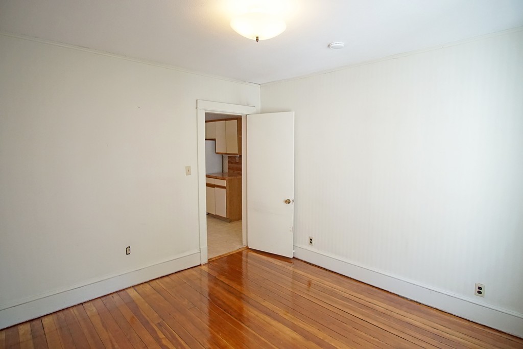 71-73 Eleanor Road Springfield, MA 01108 - Photo 8 of 27
