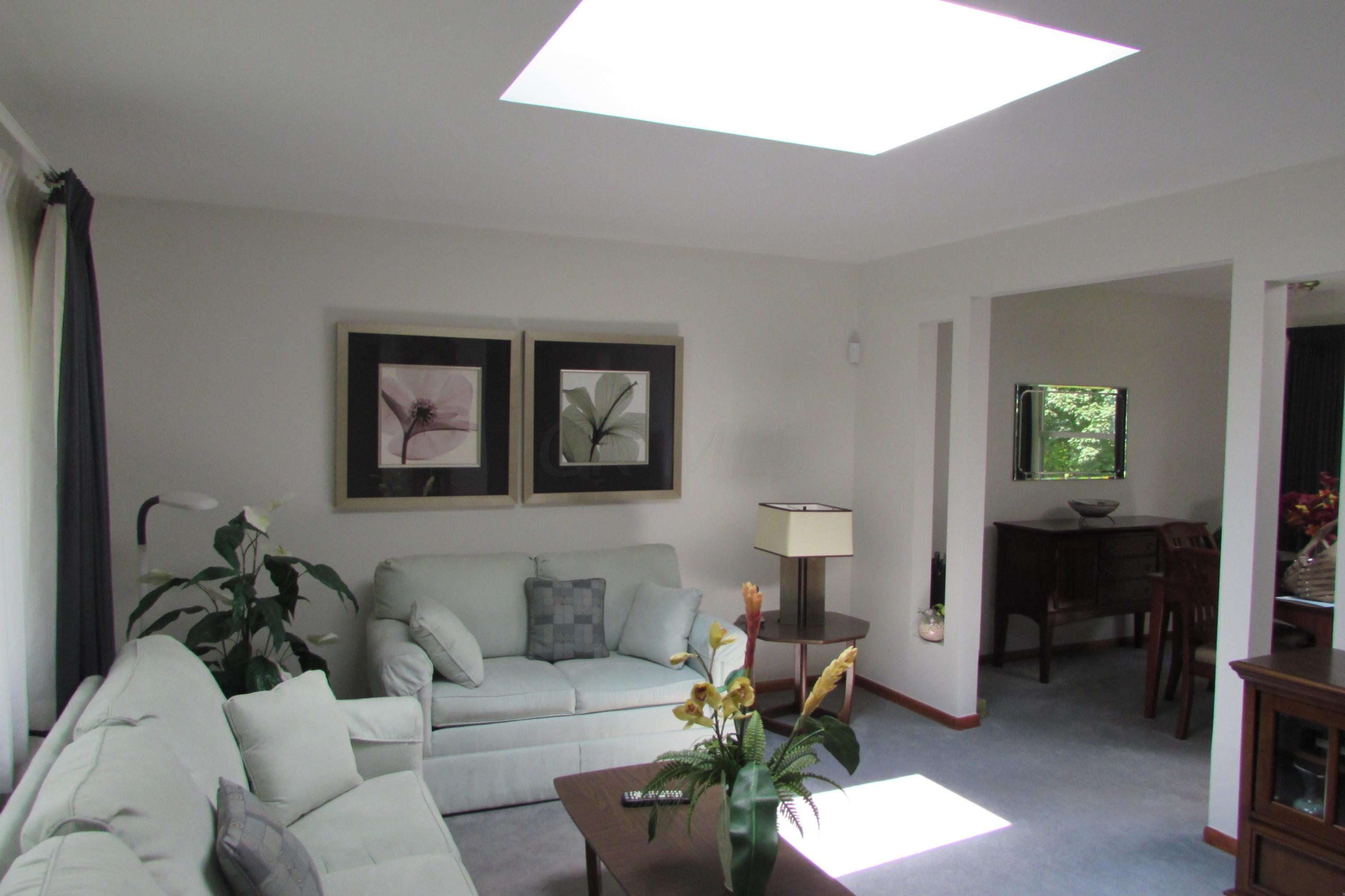 5230 Bagley Road Columbus, OH 43232 - Photo 3 of 21 Gallery Image 3