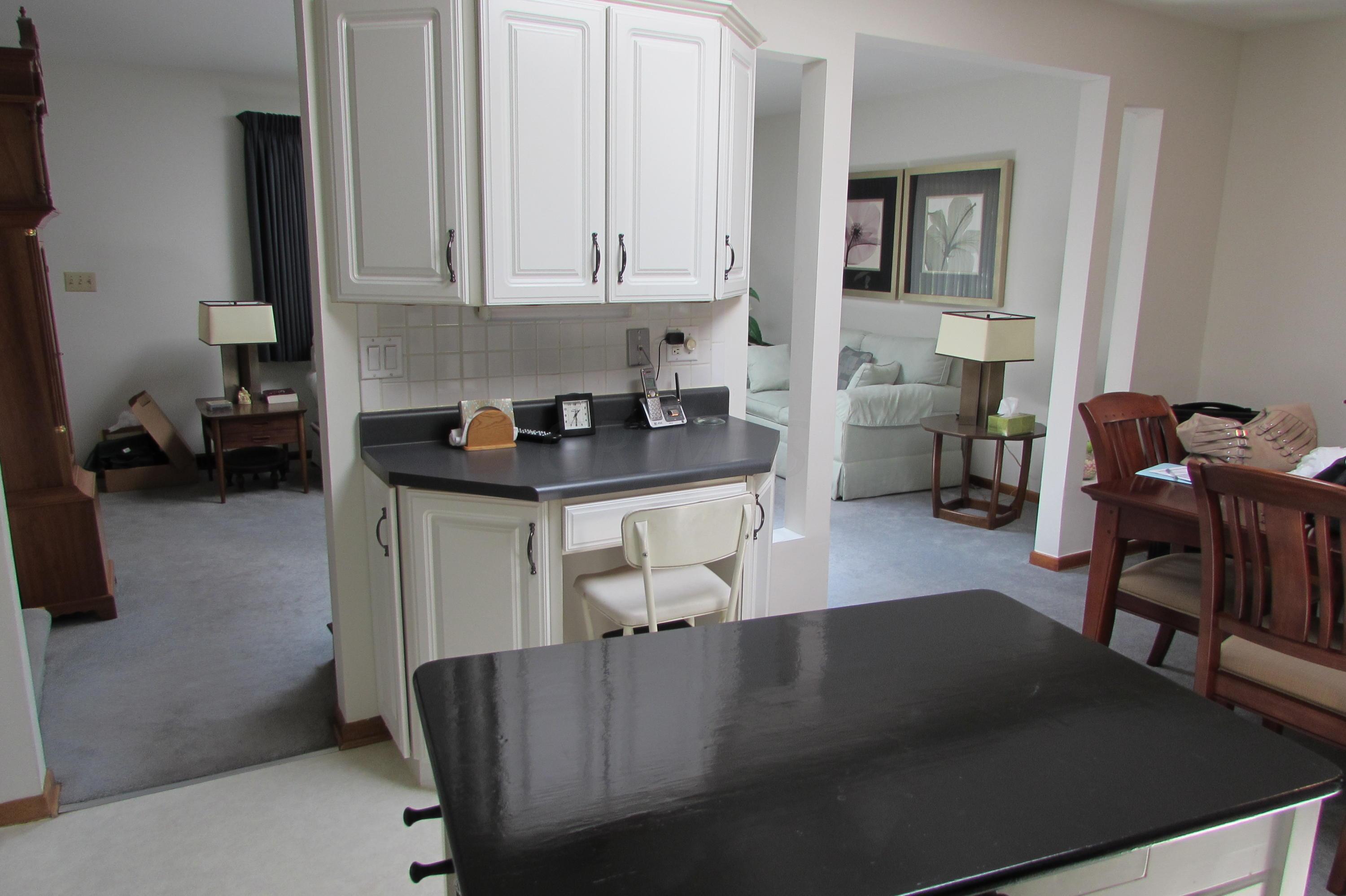 5230 Bagley Road Columbus, OH 43232 - Photo 6 of 21 Gallery Image 6