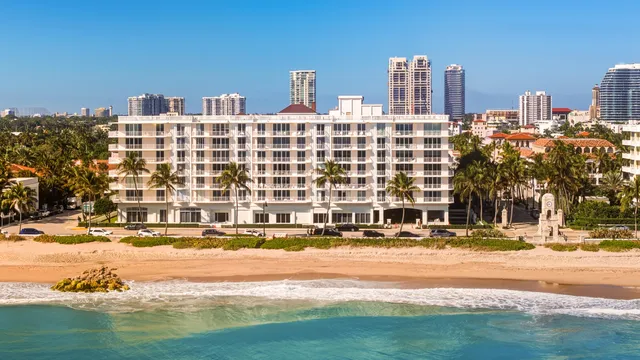 $4,375,000 | 100 Worth Avenue, Unit 308, Palm Beach, FL 33480