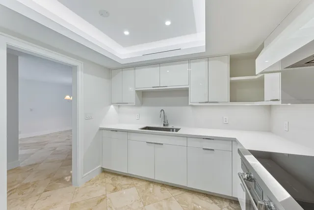 $4,375,000 | 100 Worth Avenue, Unit 308, Palm Beach, FL 33480