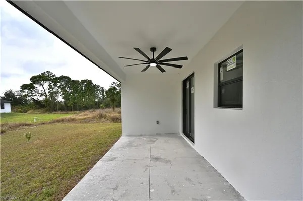 $2,100 | 4107 13th Street Southwest, Lehigh Acres, FL 33976
