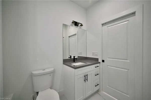 $2,100 | 4107 13th Street Southwest, Lehigh Acres, FL 33976