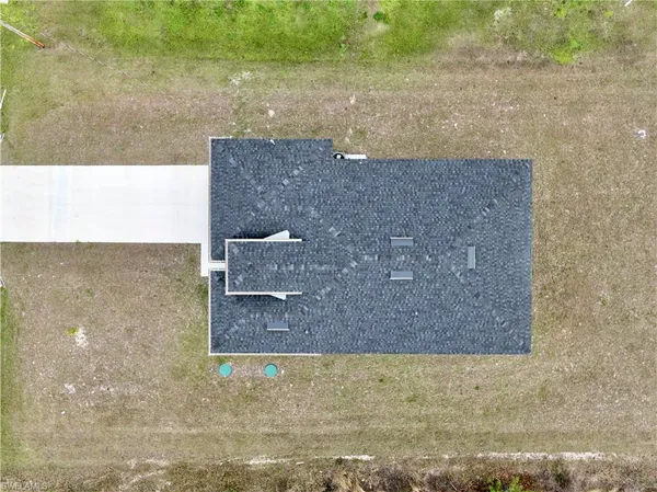 $2,100 | 4107 13th Street Southwest, Lehigh Acres, FL 33976