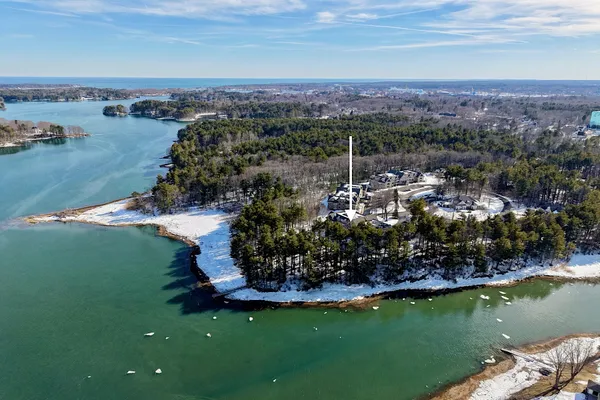 $1,295,000 | 100 Shepard's Cove Road, Unit H301, Kittery, ME 03904