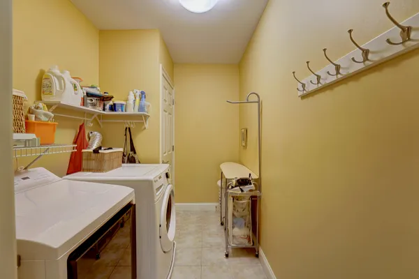 $1,295,000 | 100 Shepard's Cove Road, Unit H301, Kittery, ME 03904