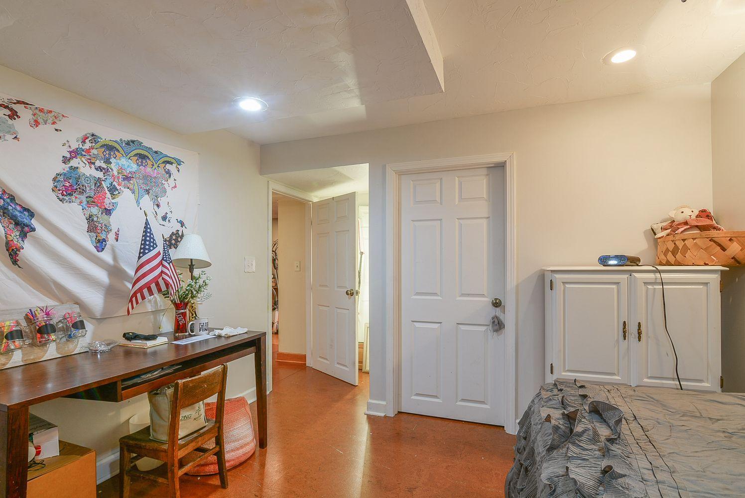 189 Hilton Road Gate City, VA 24251 - Photo 26 of 37 Office