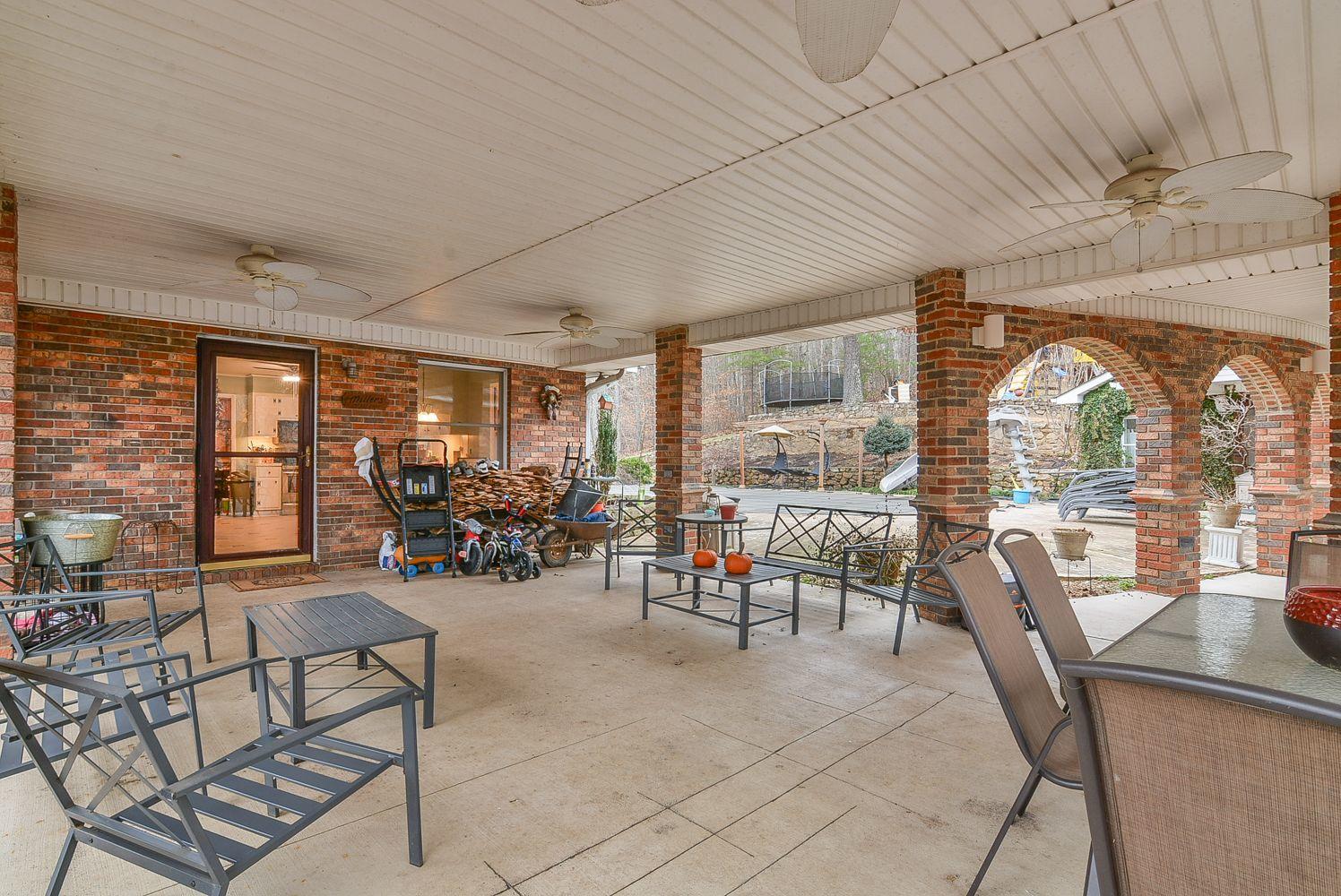 189 Hilton Road Gate City, VA 24251 - Photo 32 of 37 covered patio 2