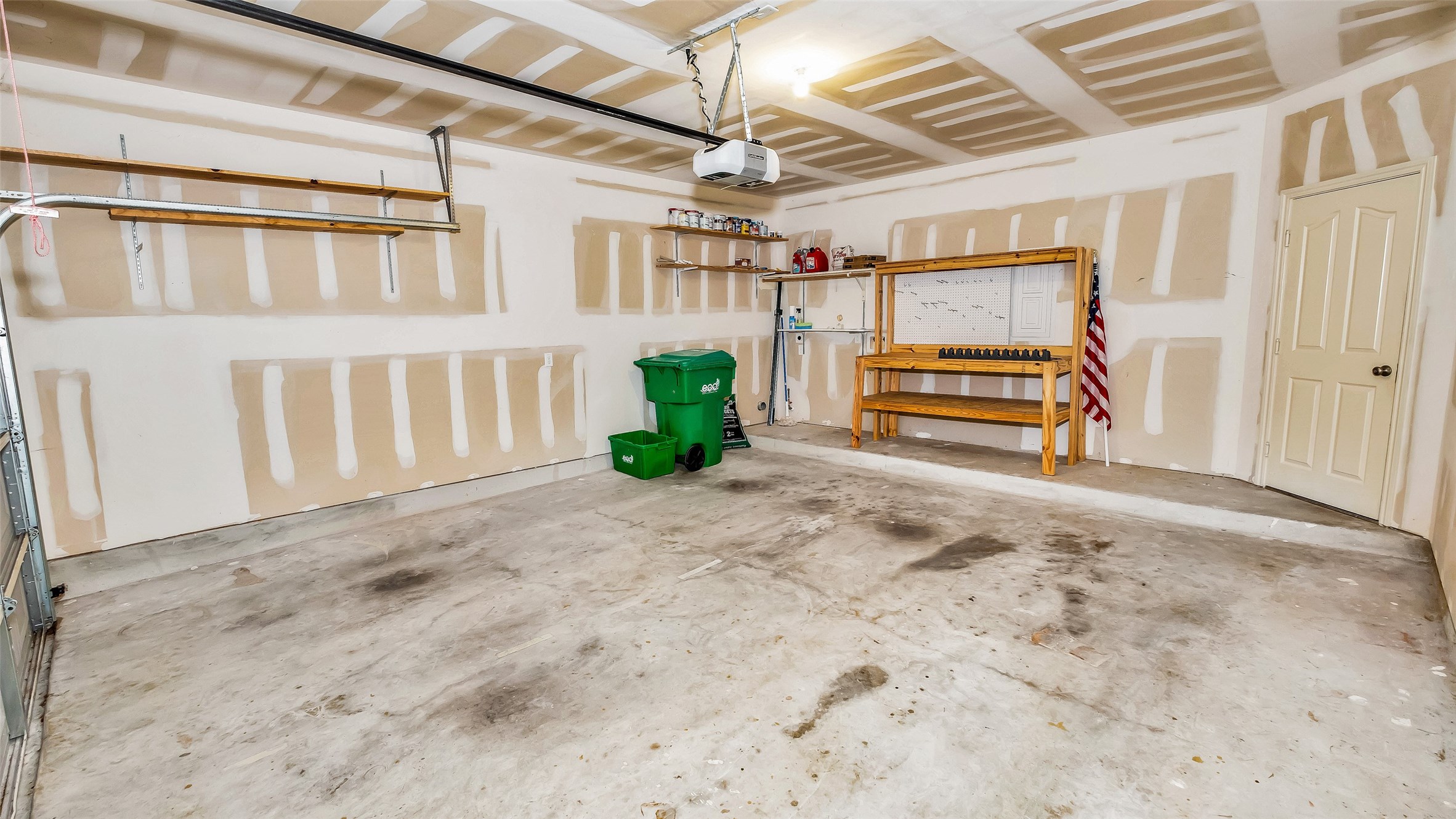 1724 Don Alejandro Houston, TX 77091 - Photo 32 of 32 a view of an empty room with windows