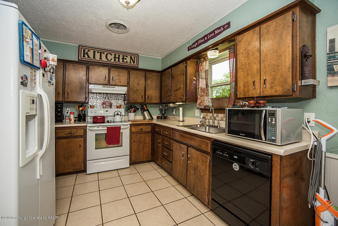 8125 Coronado Trail Amarillo, TX 79110 - Photo 4 of 23 Kitchen
