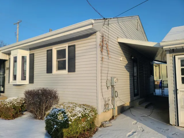 $257,000 | 3818 68th Street, Kenosha, WI 53142