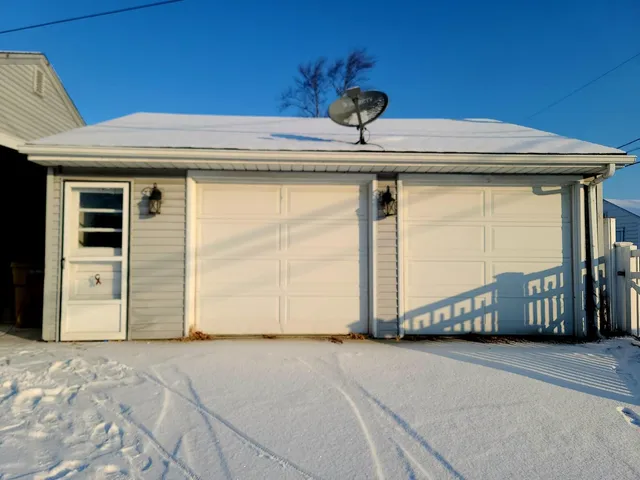 $257,000 | 3818 68th Street, Kenosha, WI 53142