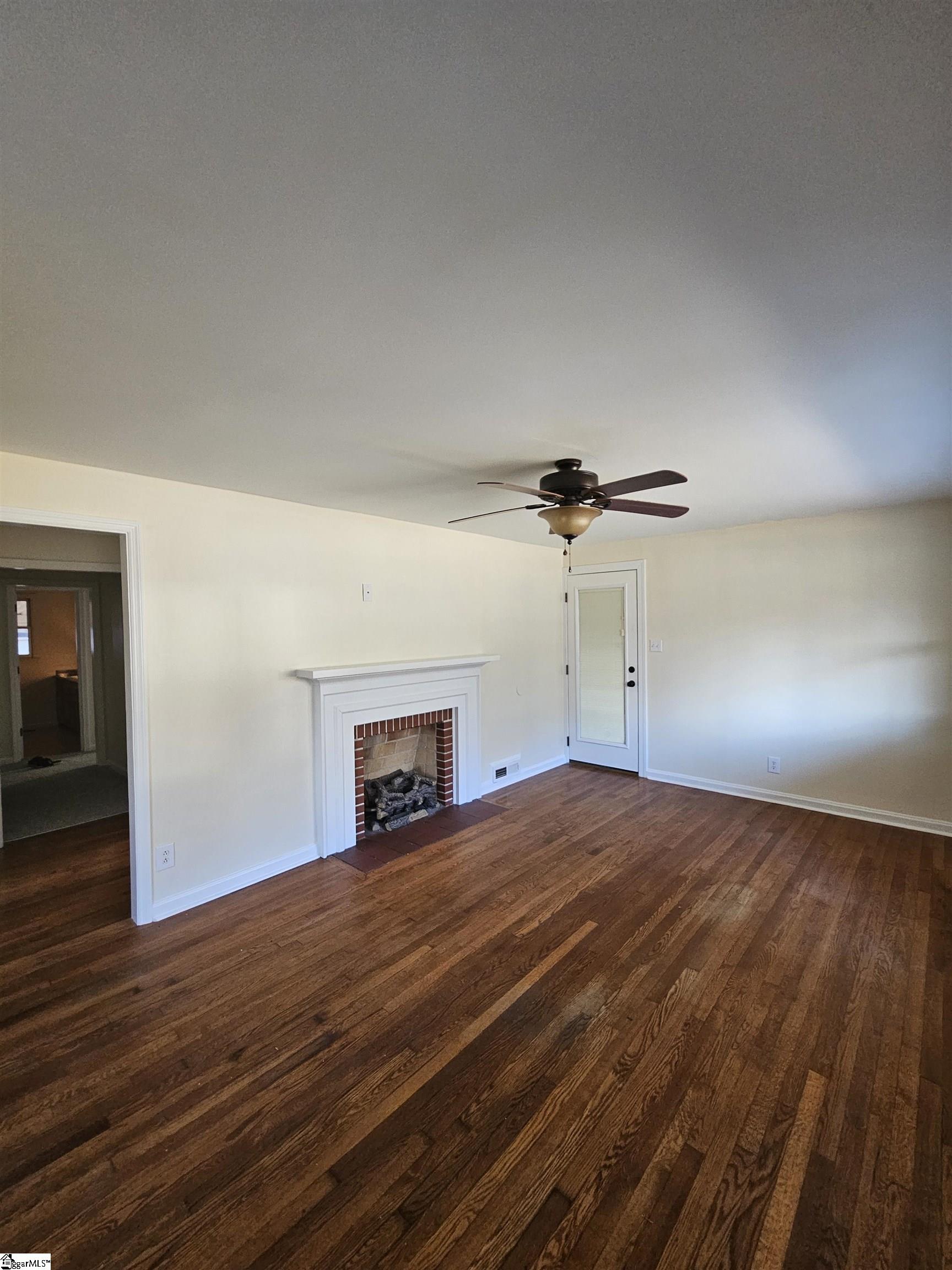 904 Lyman Street Gaffney, SC 29340 - Photo 3 of 12