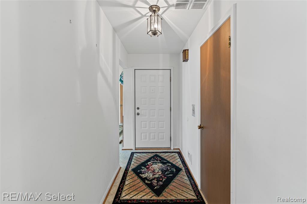 4437 Stoney Ridge Road Flint, MI 48507 - Photo 7 of 24