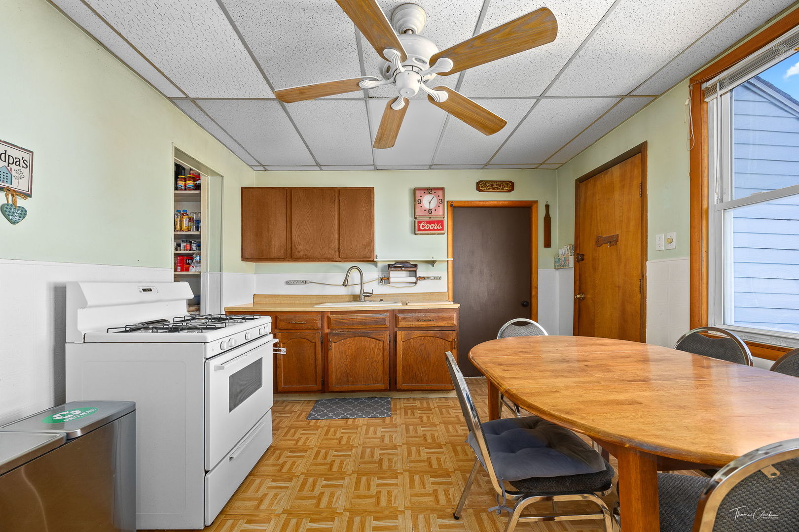 2862 South Keeley Street Chicago, IL 60608 - Photo 3 of 41