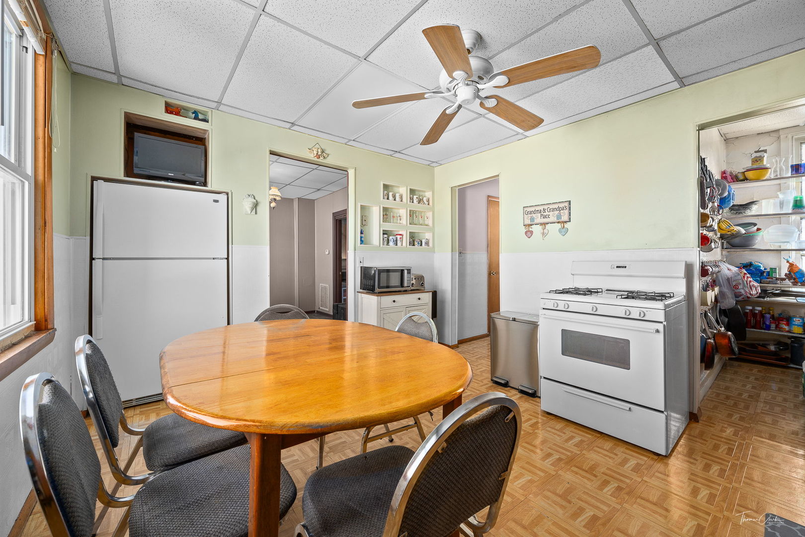 2862 South Keeley Street Chicago, IL 60608 - Photo 6 of 41