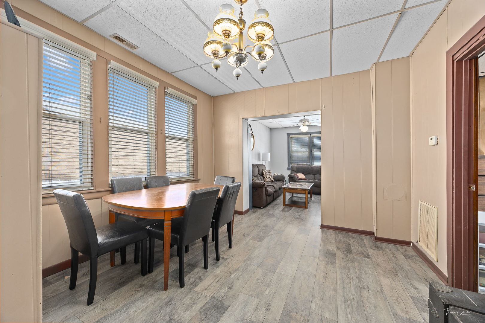 2862 South Keeley Street Chicago, IL 60608 - Photo 8 of 41