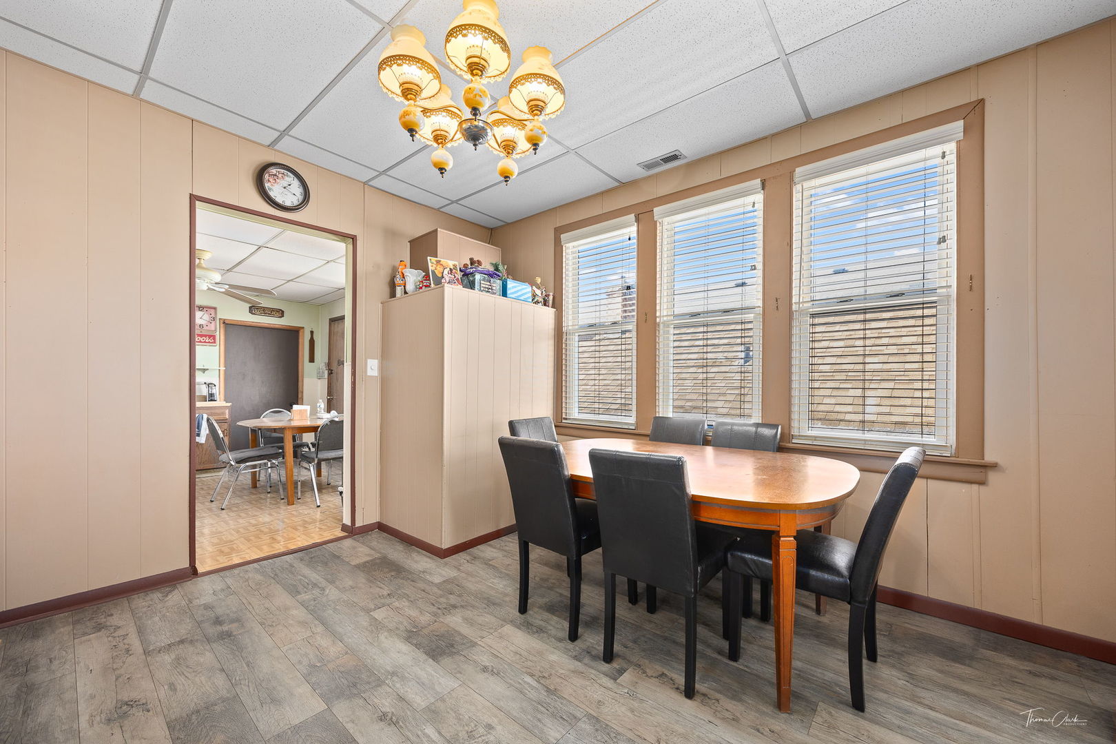 2862 South Keeley Street Chicago, IL 60608 - Photo 9 of 41