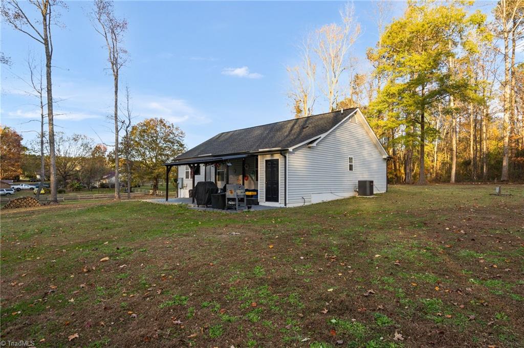 1783 Lynch Road Selma, NC 27576 - Photo 25 of 34 Gallery Image 25