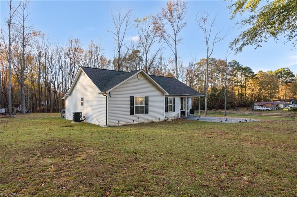 1783 Lynch Road Selma, NC 27576 - Photo 27 of 34 Gallery Image 27