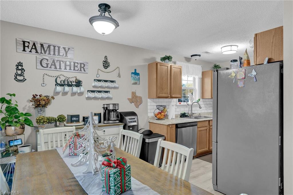 1783 Lynch Road Selma, NC 27576 - Photo 8 of 34 Gallery Image 8
