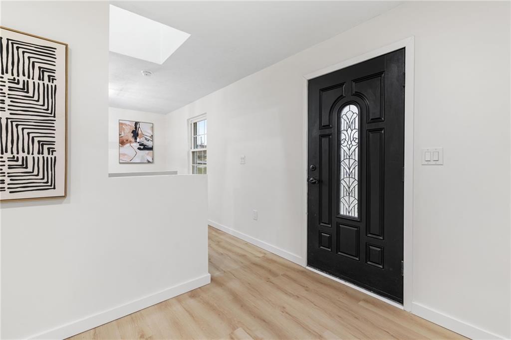3564 Middleboro Road Pittsburgh, PA 15234 - Photo 4 of 34 Gallery Image 4